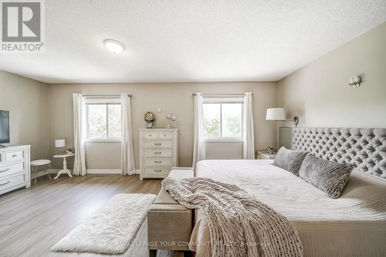 21 LITNER CRESCENT