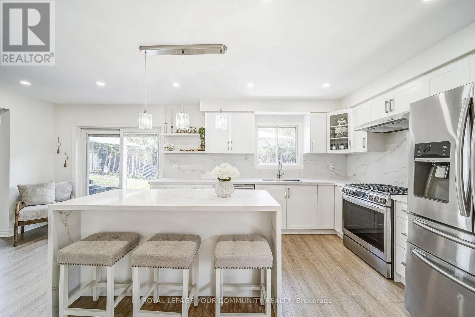21 LITNER CRESCENT