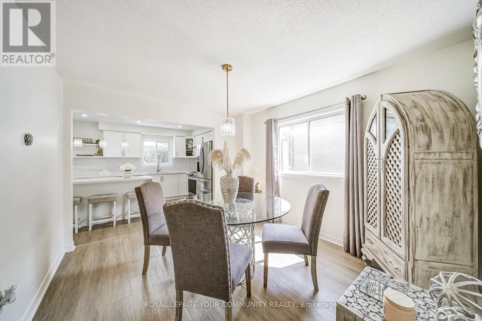 21 LITNER CRESCENT