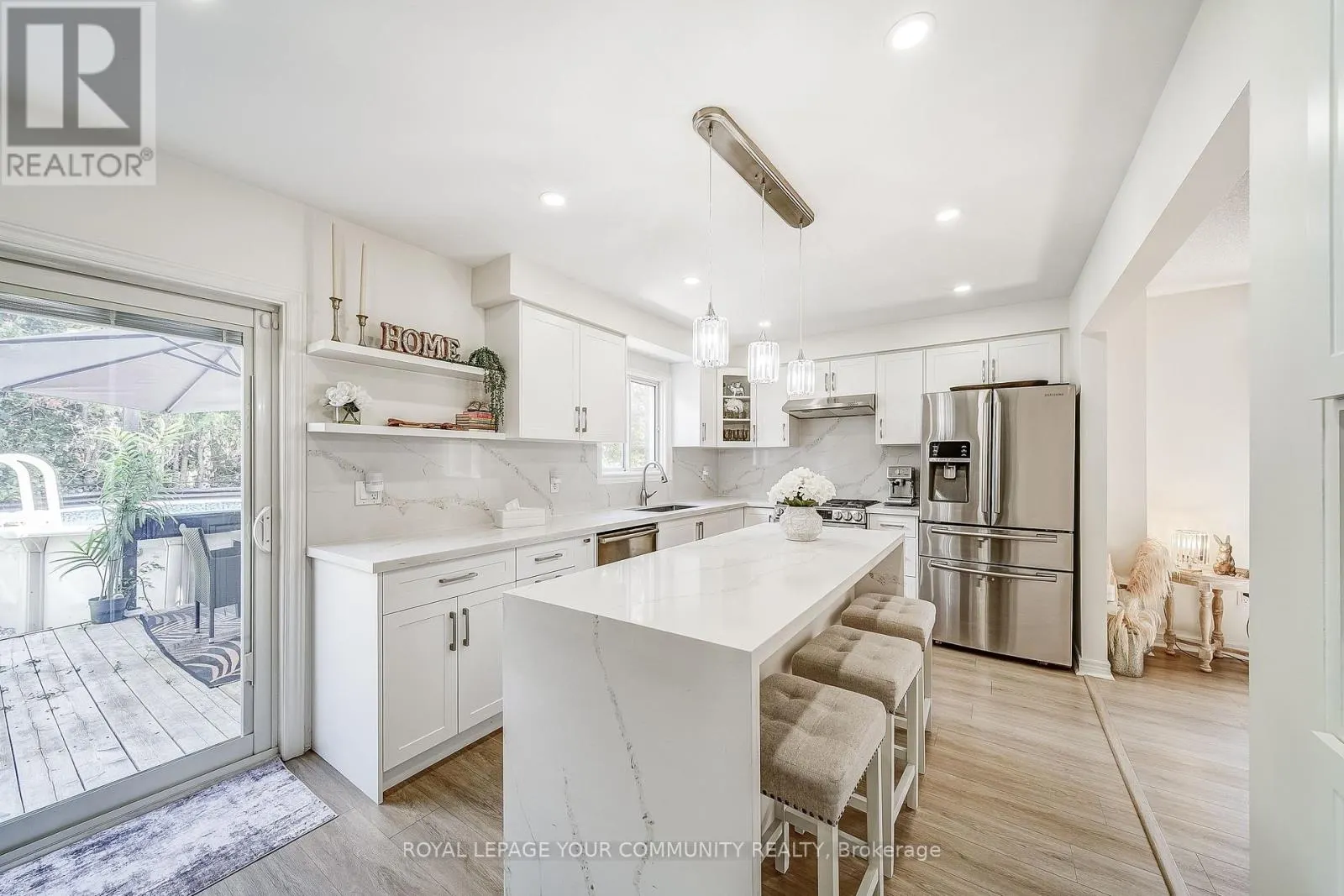 21 LITNER CRESCENT