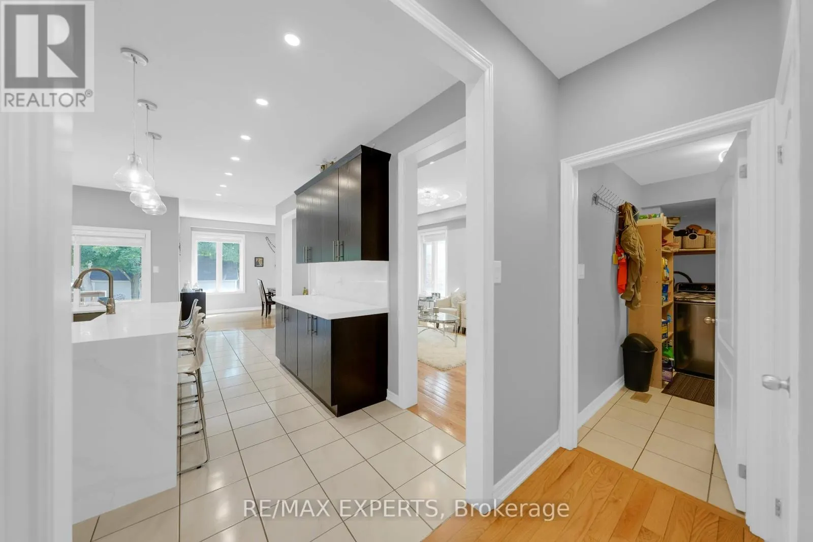 2190 DAWSON CRESCENT