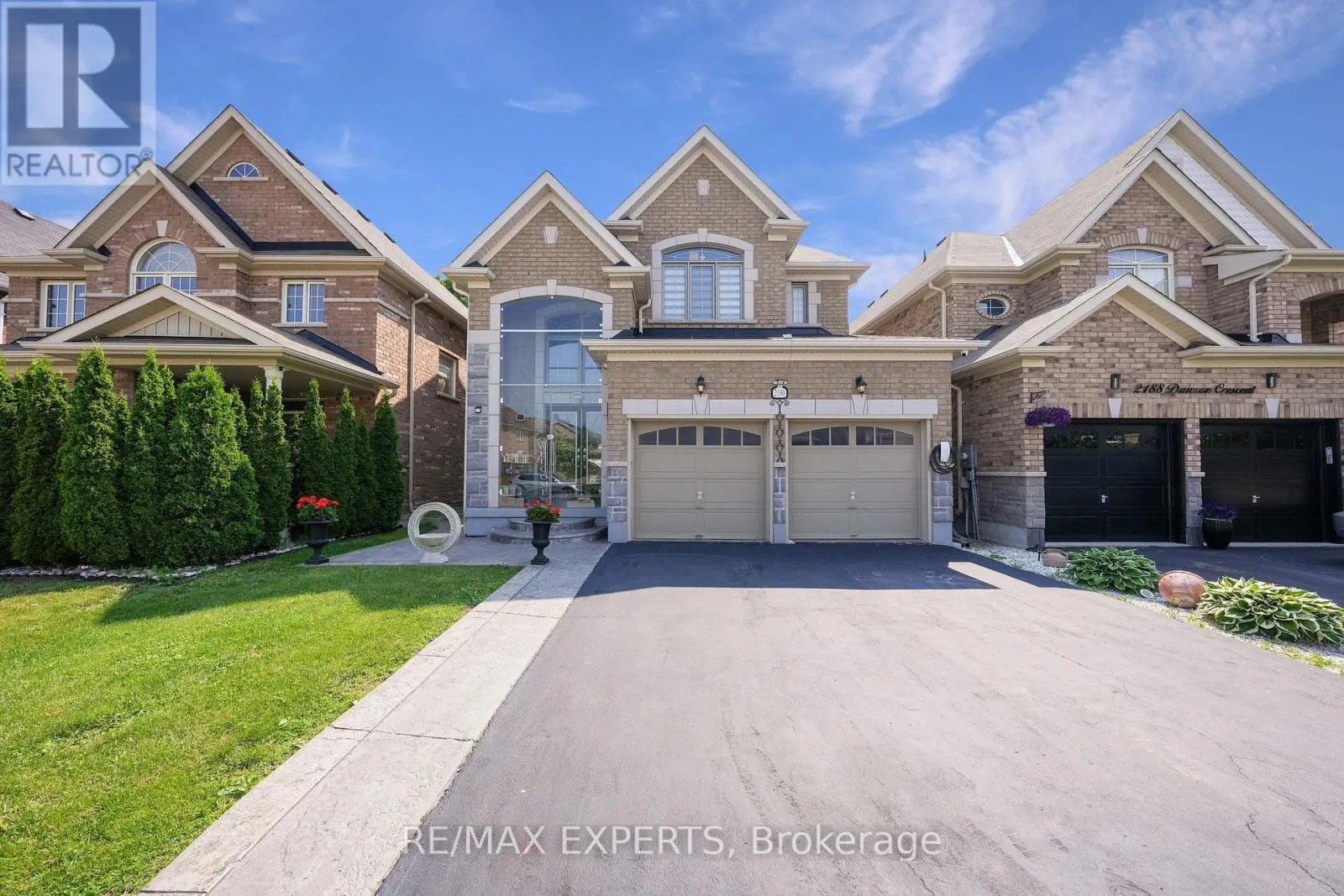 2190 DAWSON CRESCENT