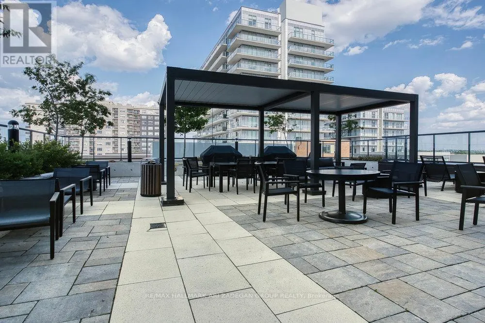 423 - 185 DEERFIELD ROAD