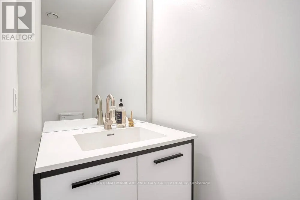 423 - 185 DEERFIELD ROAD