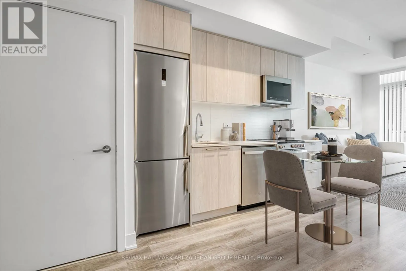423 - 185 DEERFIELD ROAD