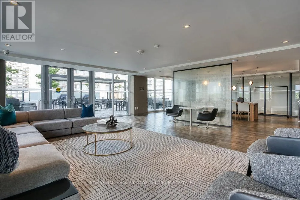 423 - 185 DEERFIELD ROAD