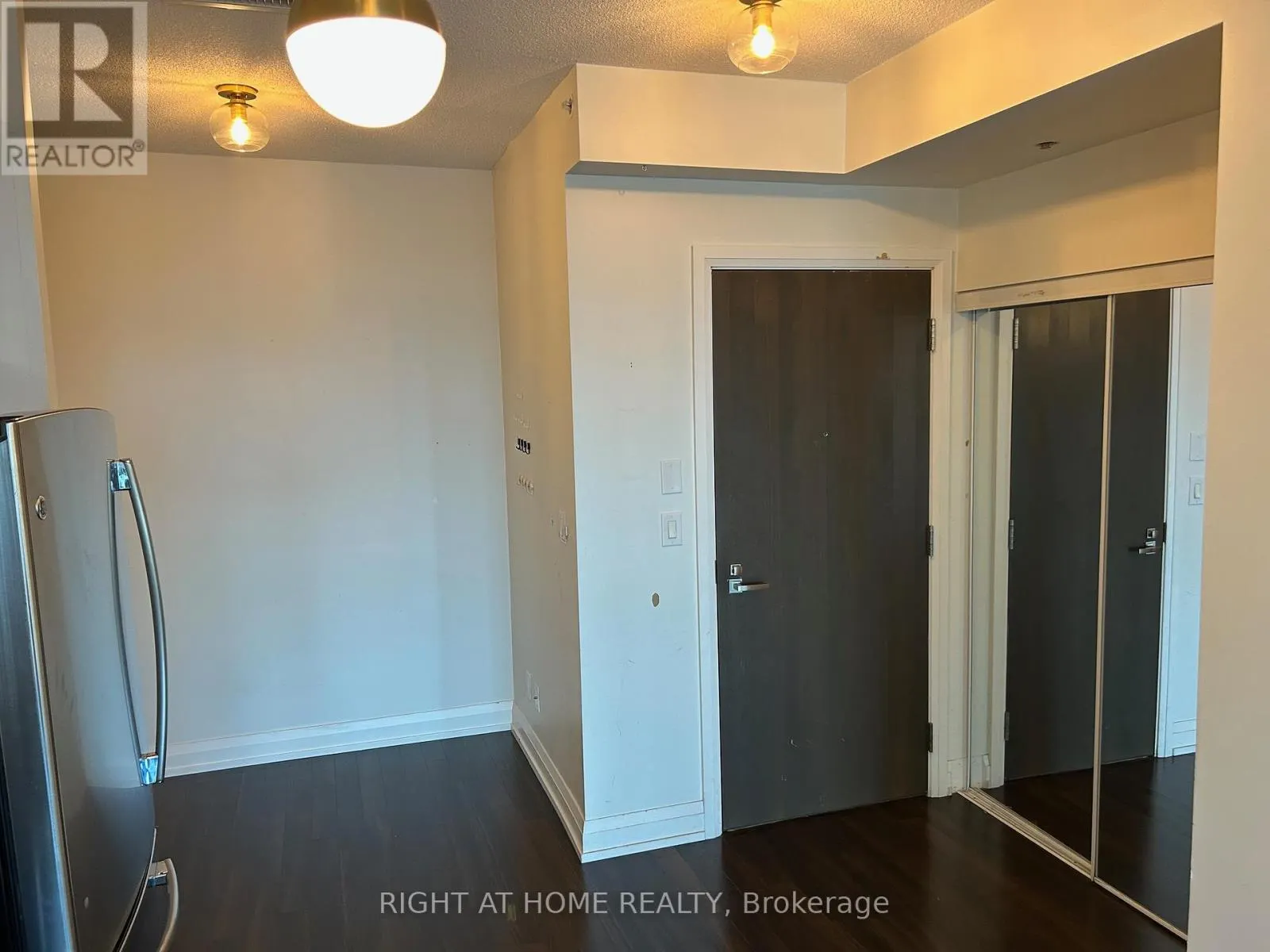 2123 - 7161 YONGE STREET