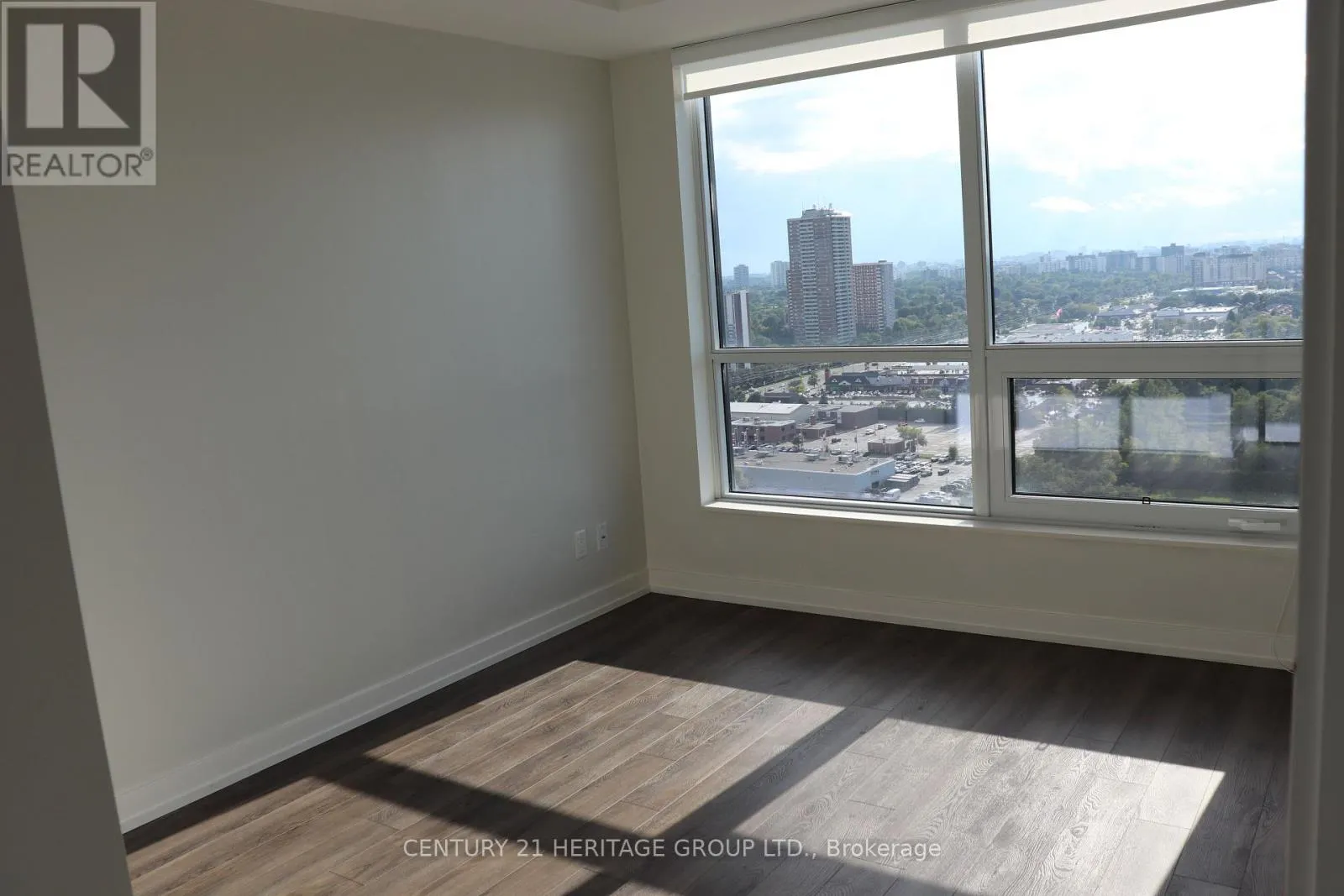 2109 - 1 GRANDVIEW AVENUE
