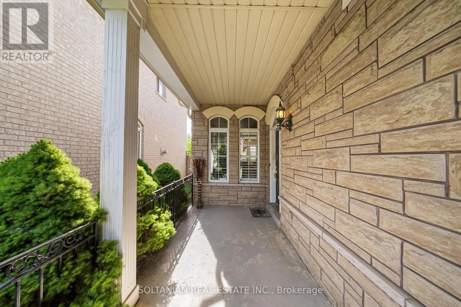 242 FRANK ENDEAN ROAD