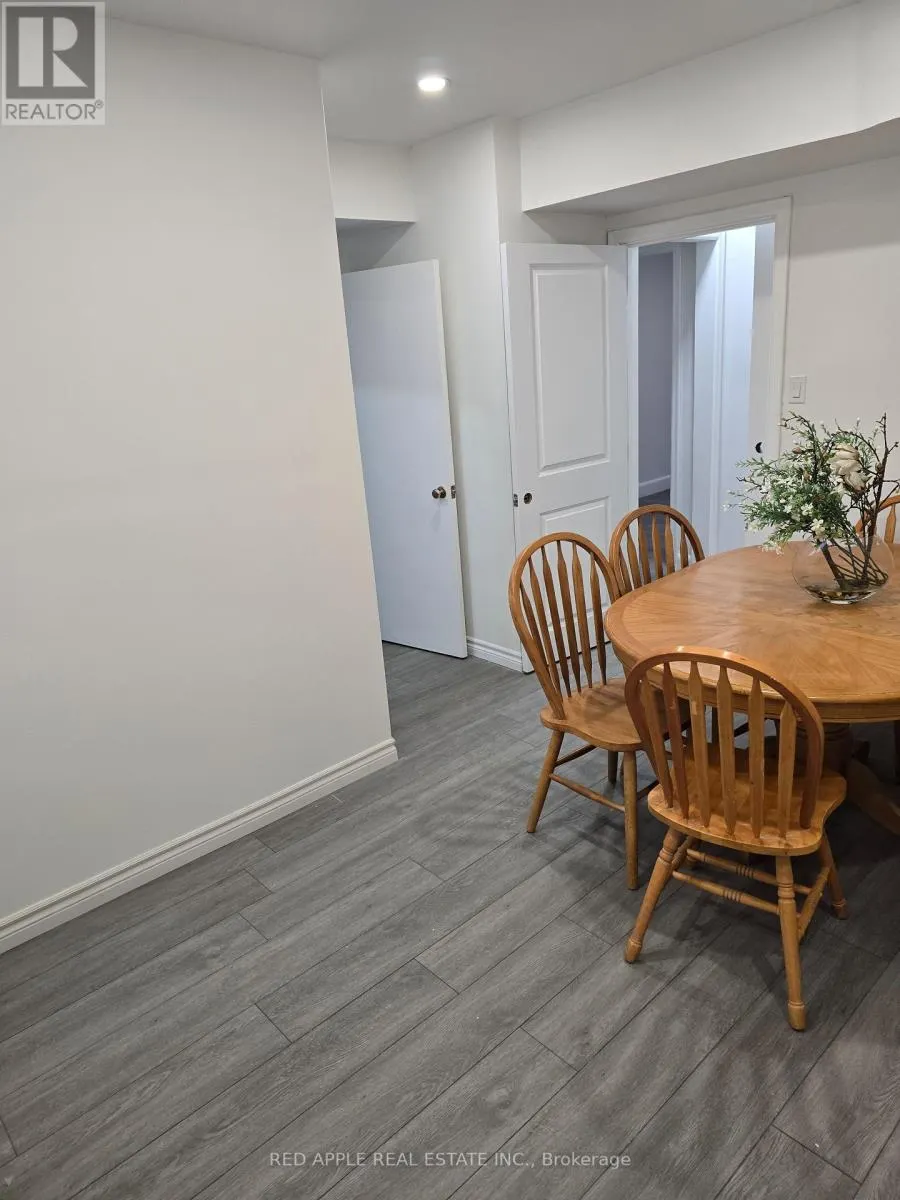 5 HOLLAND STREET W