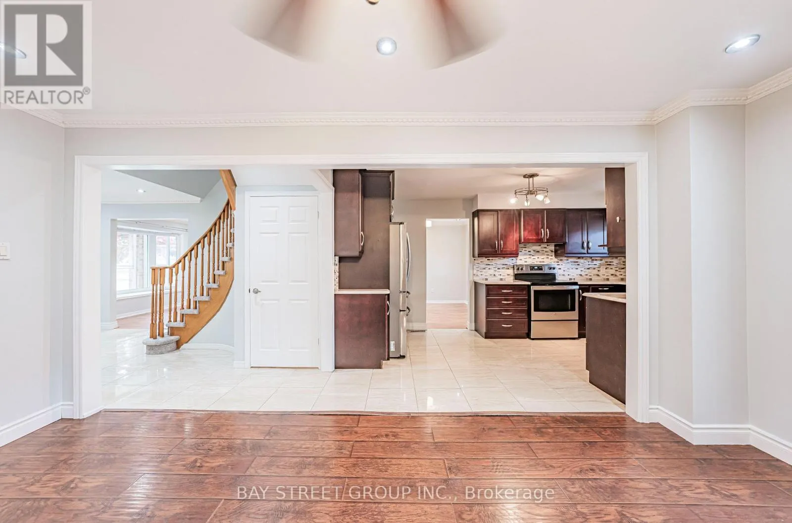 547 RAYMERVILLE DRIVE