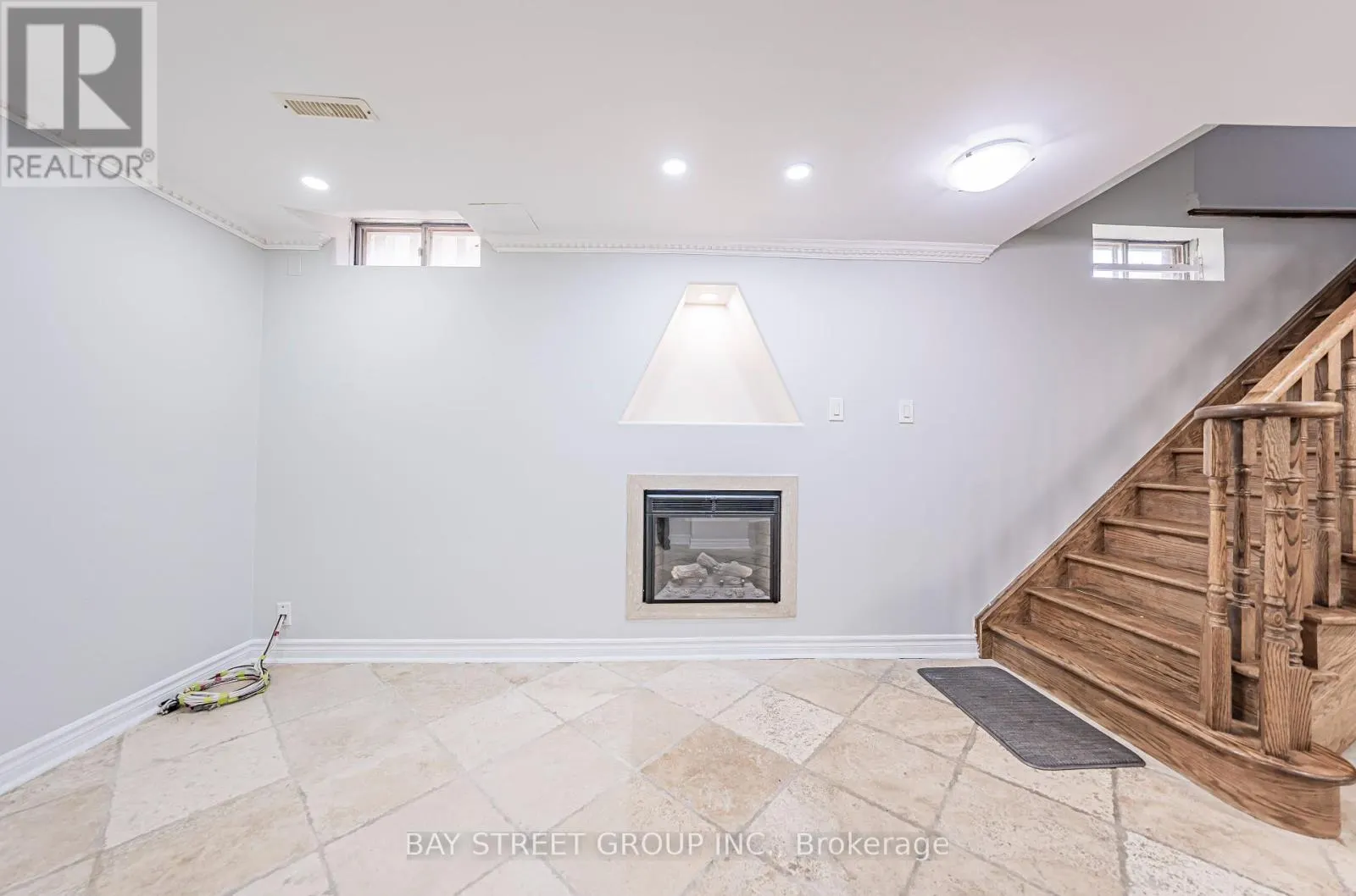 547 RAYMERVILLE DRIVE