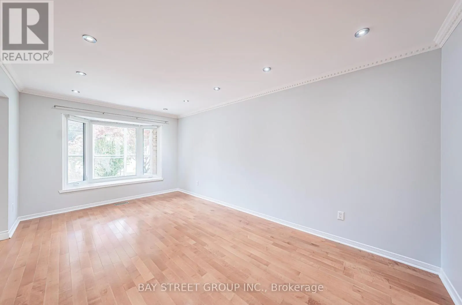 547 RAYMERVILLE DRIVE