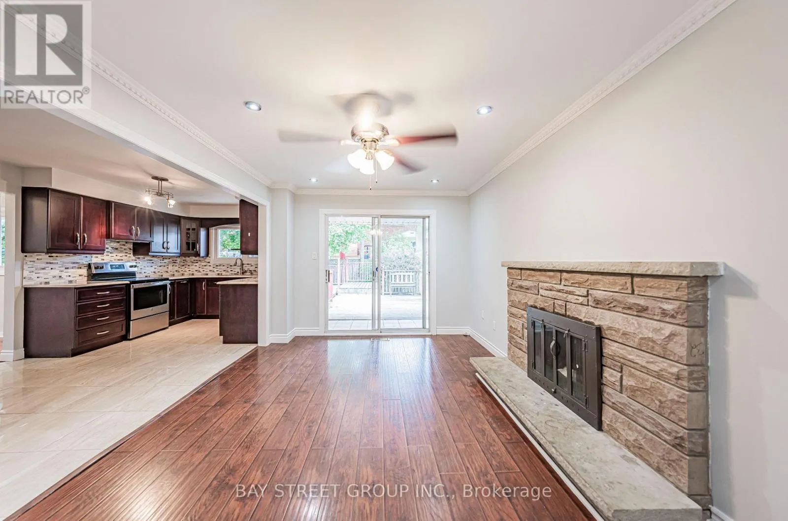 547 RAYMERVILLE DRIVE