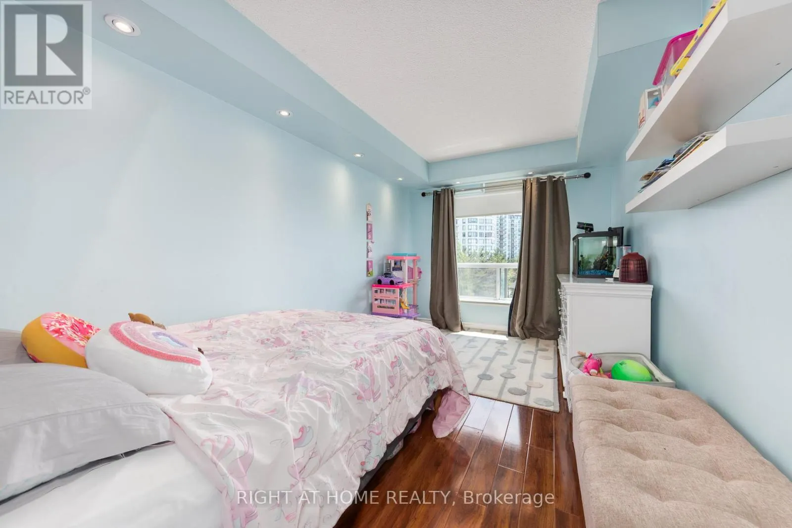 510 - 745 NEW WESTMINSTER DRIVE