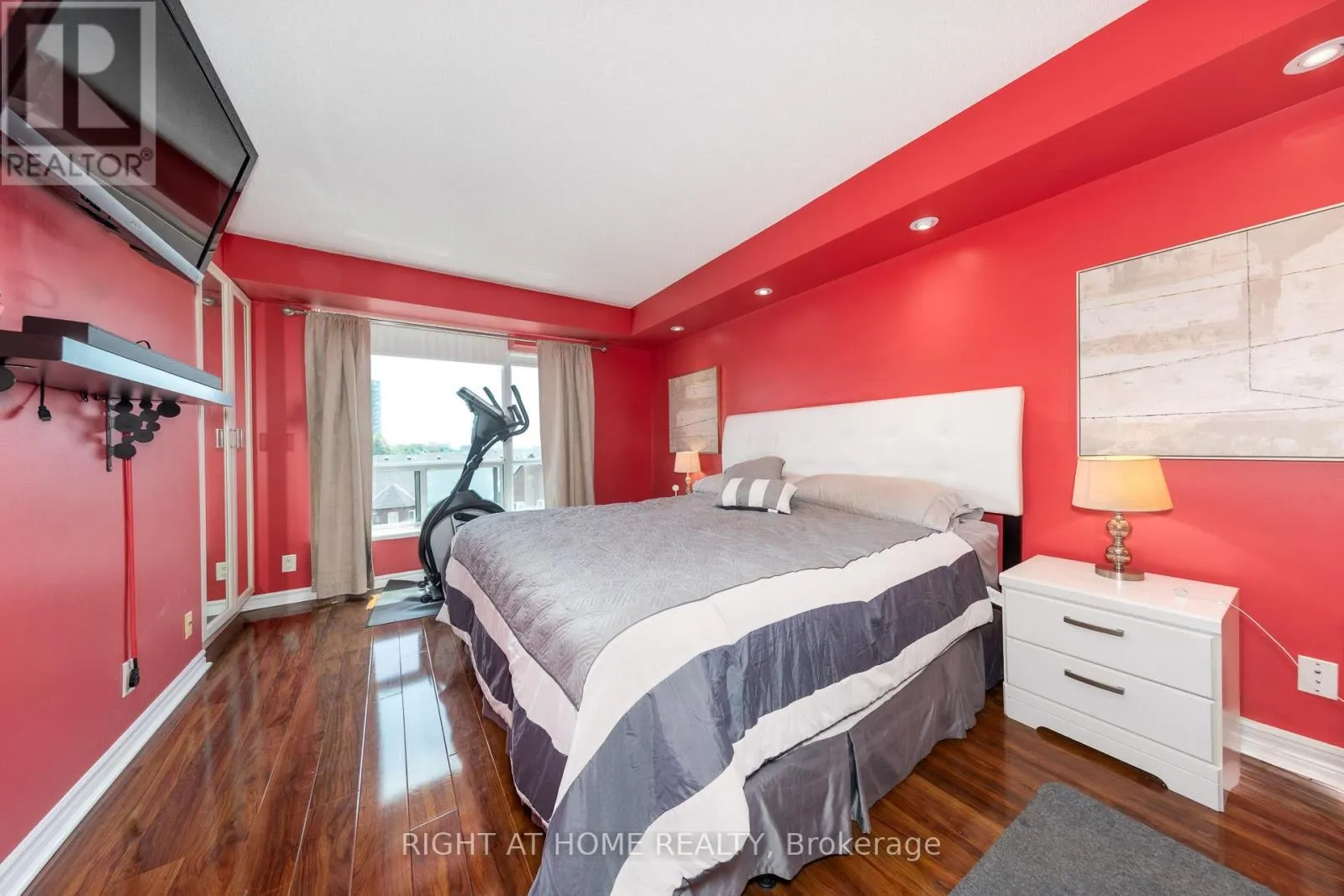 510 - 745 NEW WESTMINSTER DRIVE