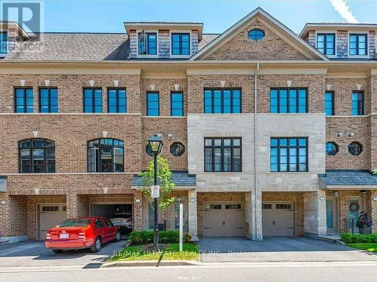 7 - 15 POWSELAND CRESCENT W