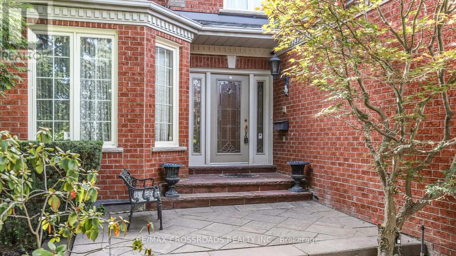 92 BRAESIDE SQUARE