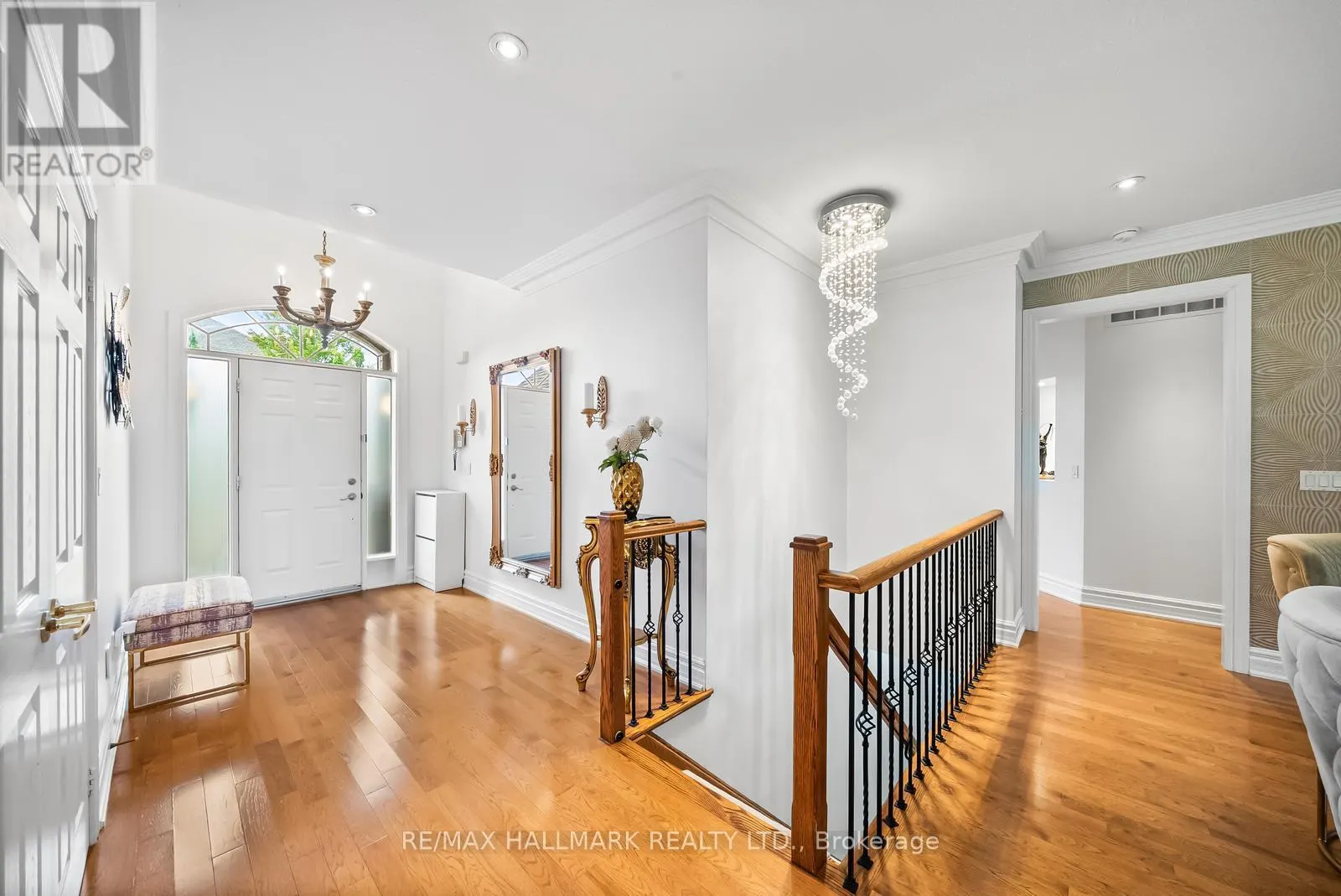 452 ATHABASCA DRIVE