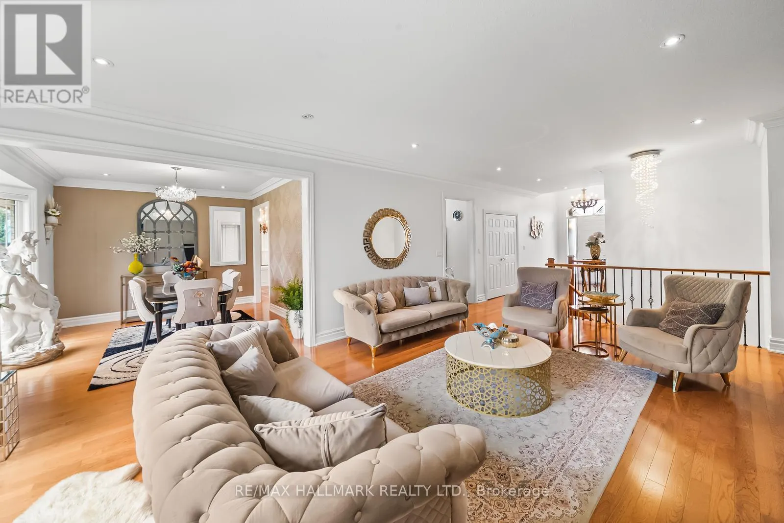 452 ATHABASCA DRIVE