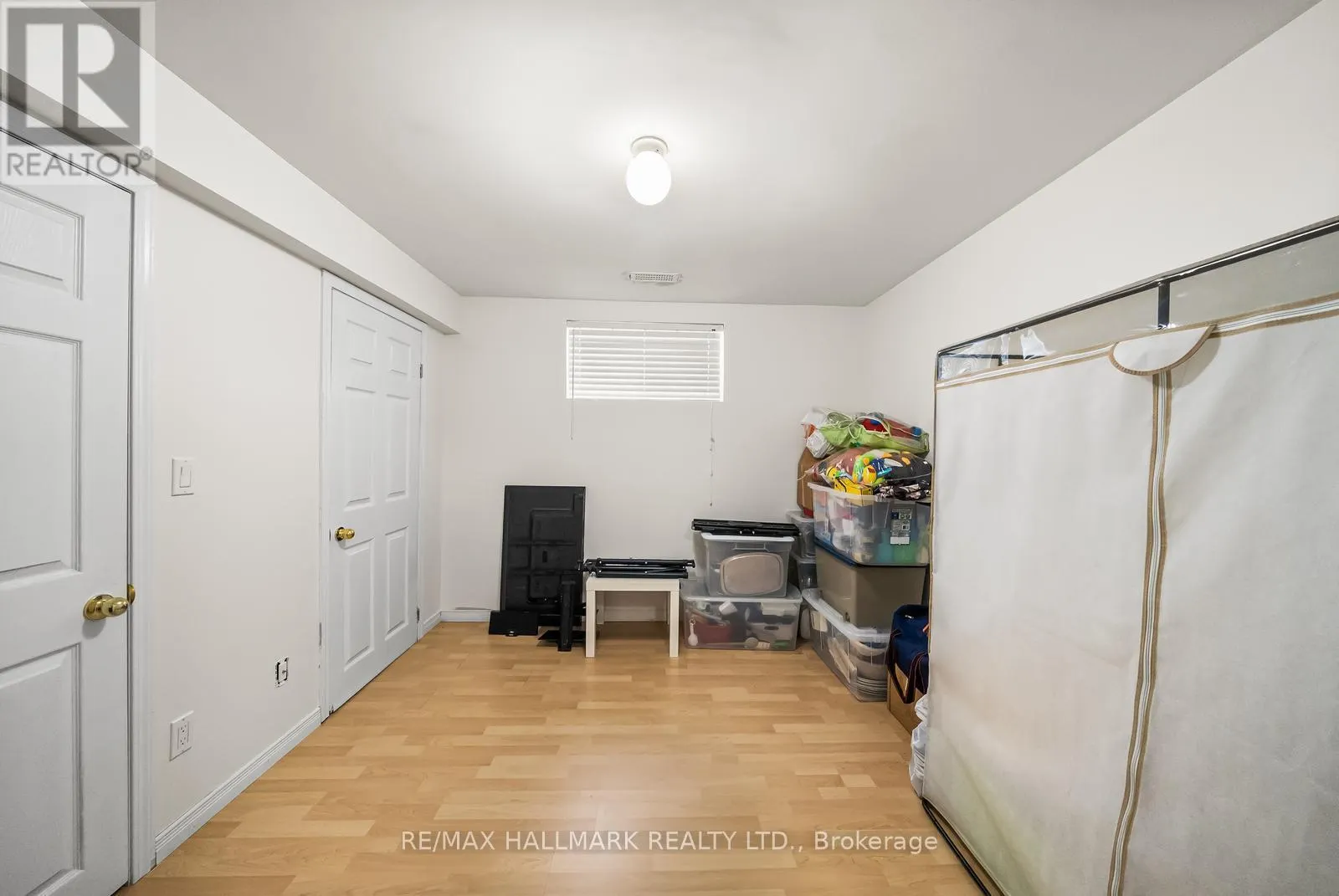 452 ATHABASCA DRIVE