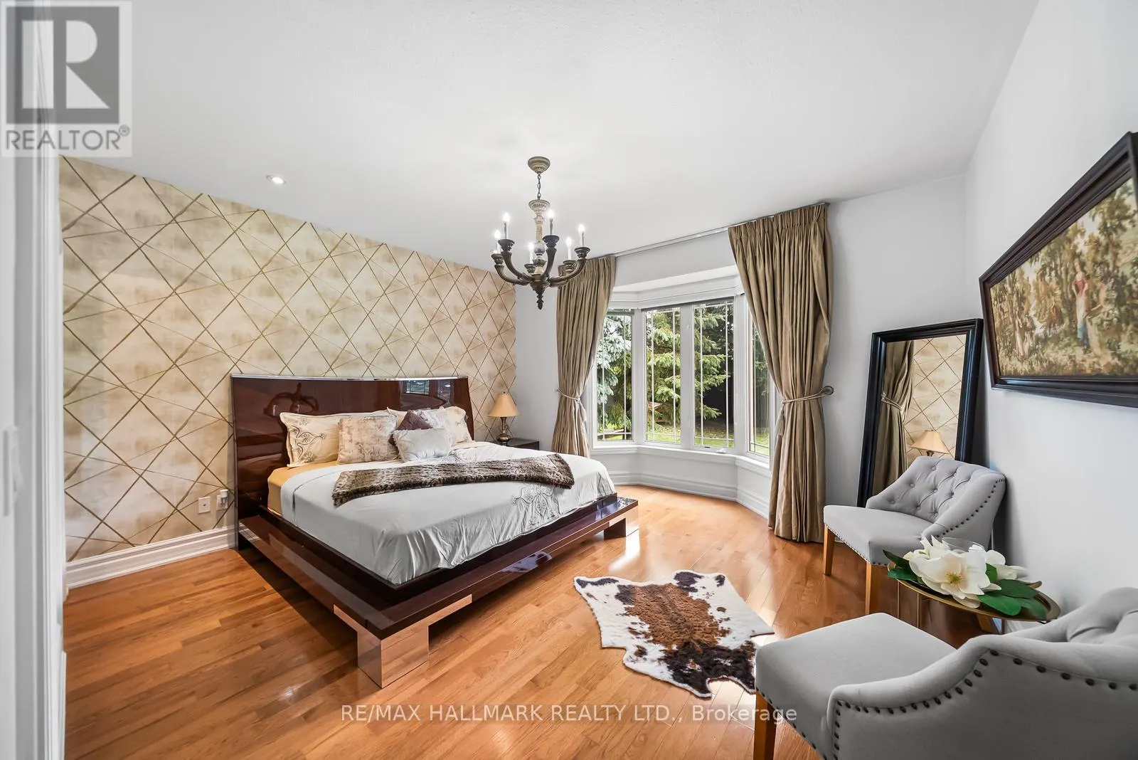 452 ATHABASCA DRIVE