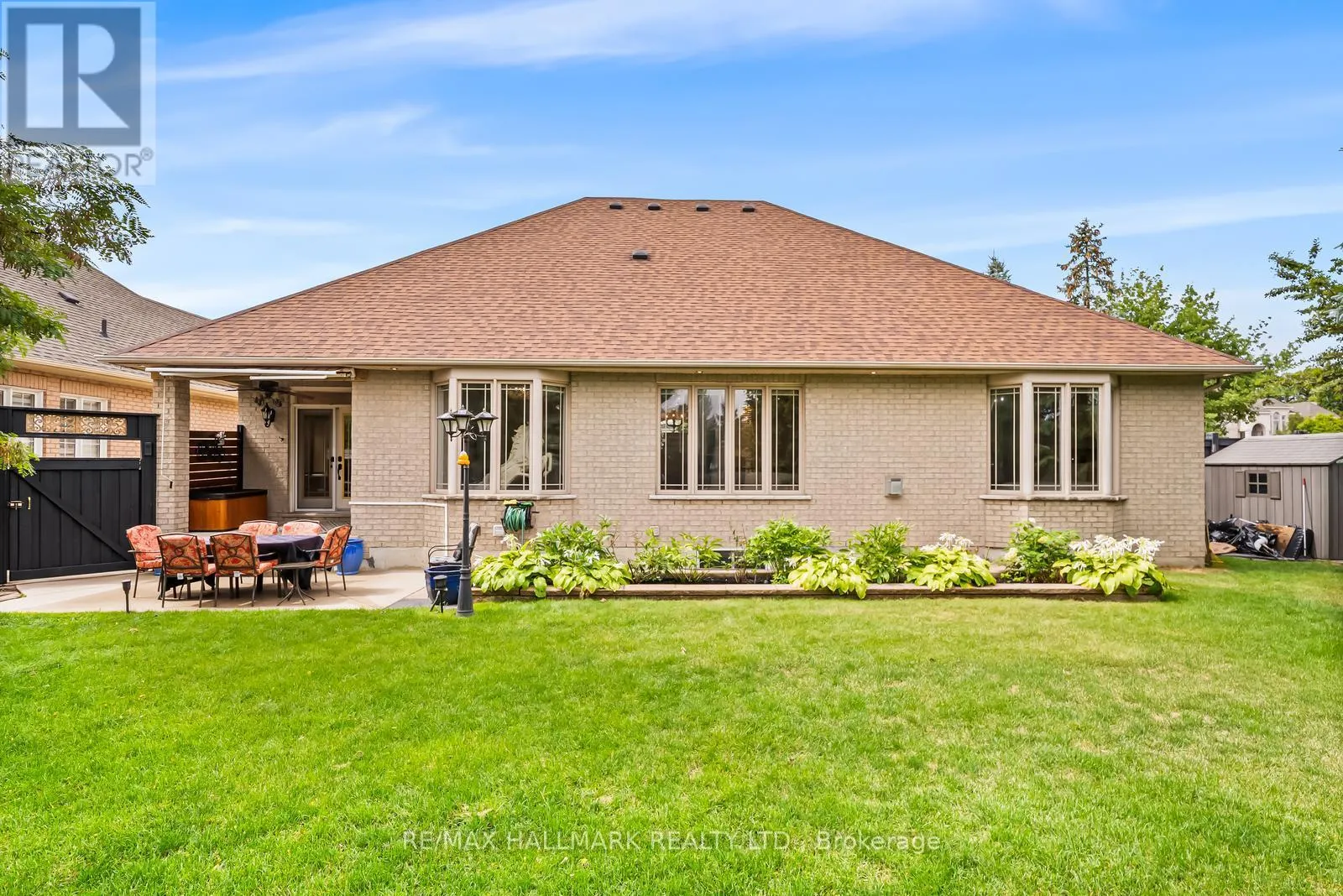 452 ATHABASCA DRIVE