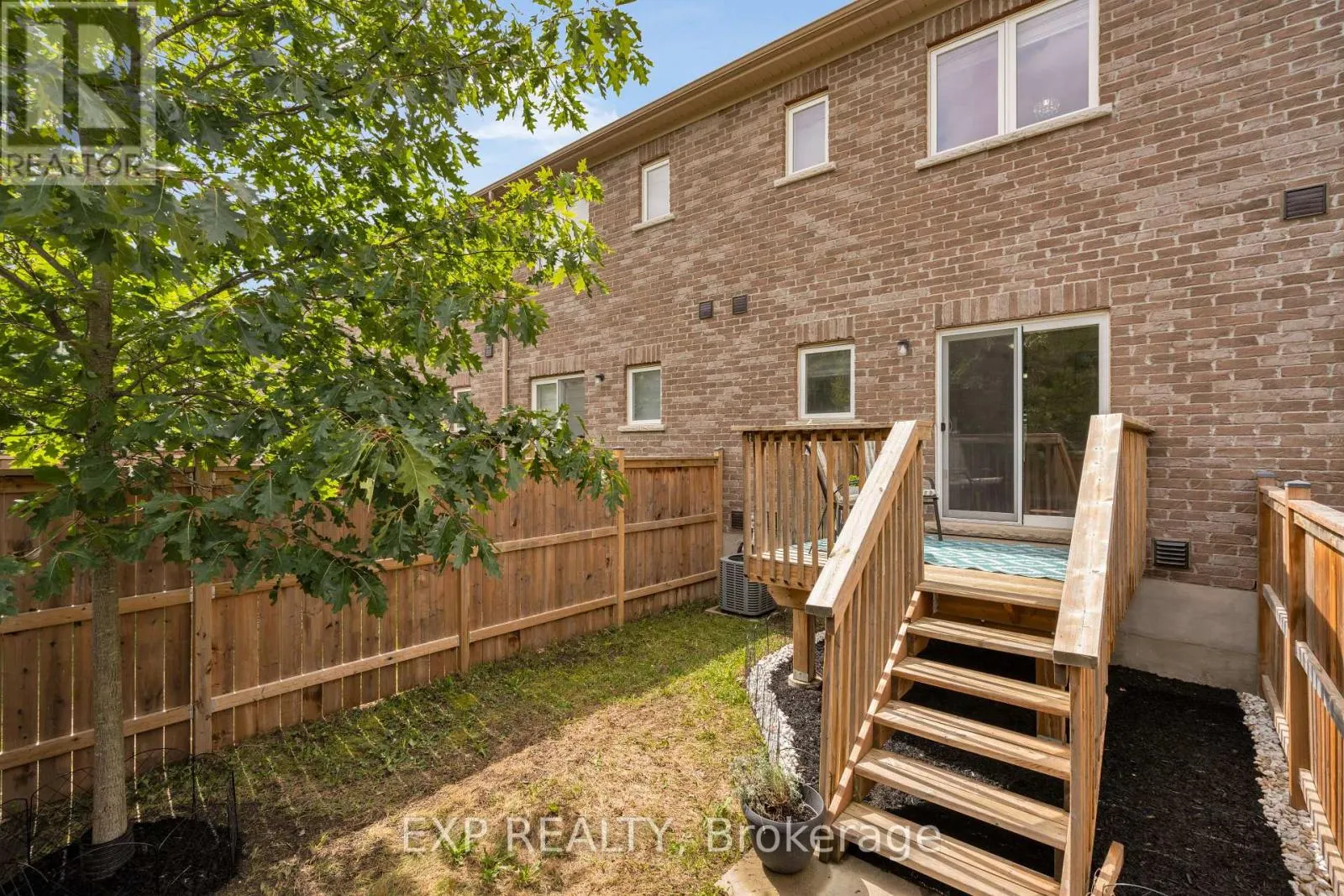 57 MILSON CRESCENT