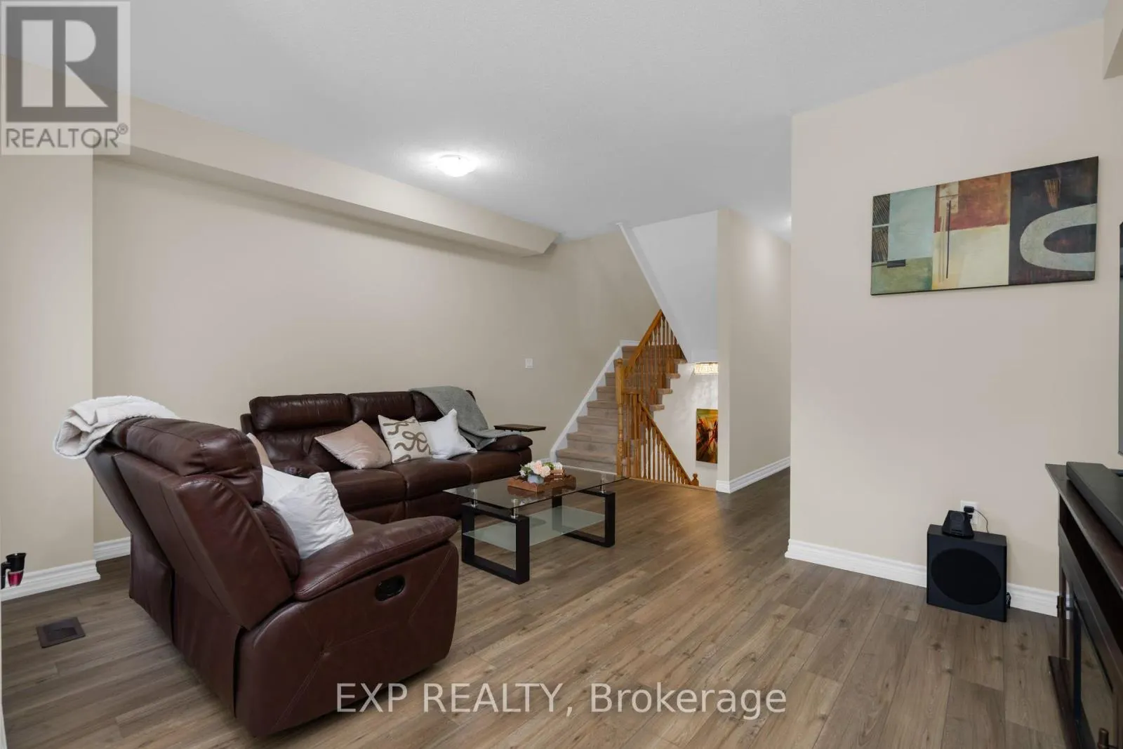 57 MILSON CRESCENT