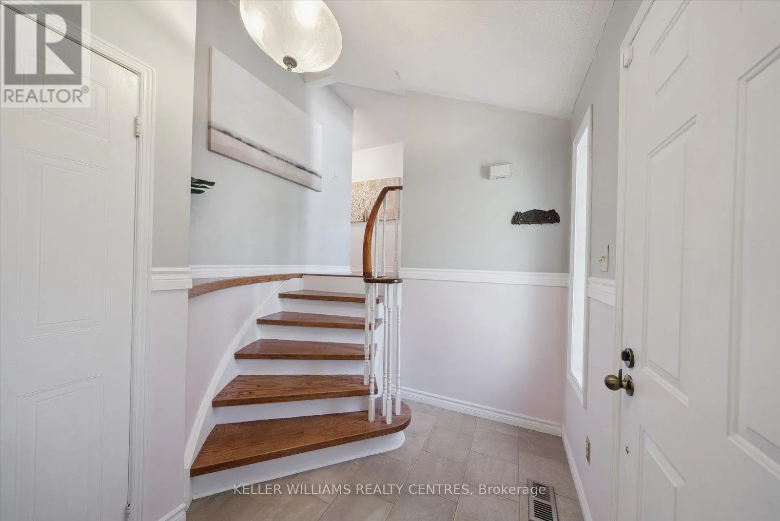26 STONEHILL BOULEVARD