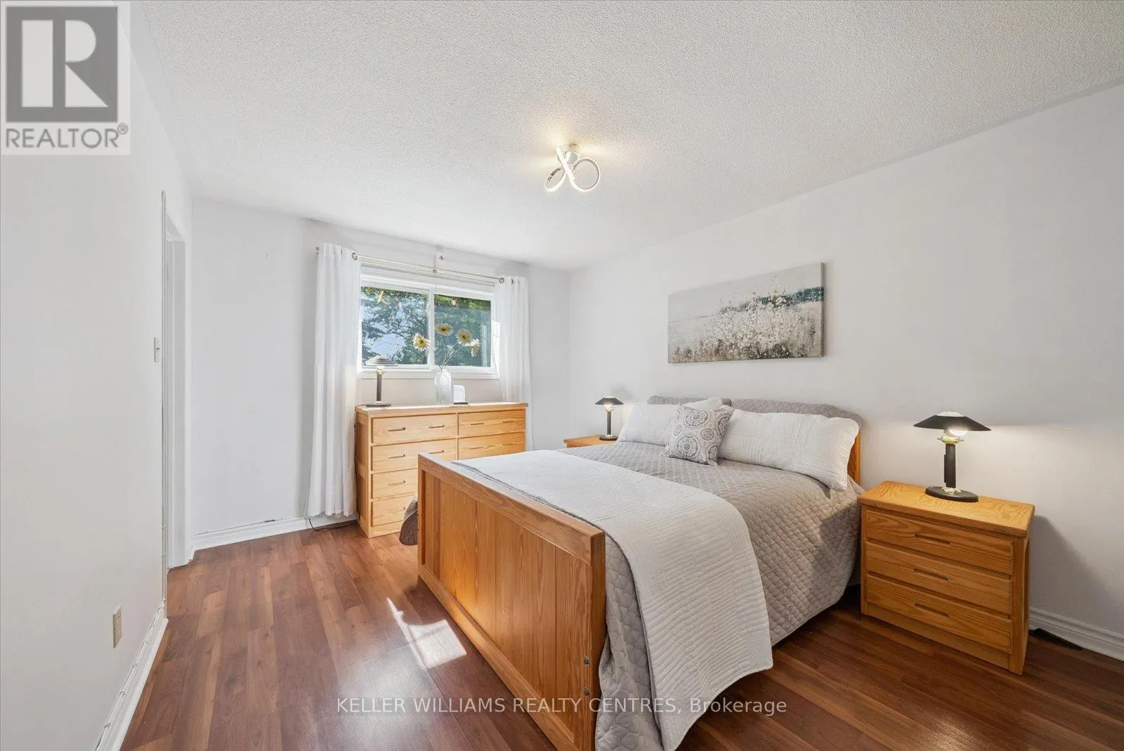 26 STONEHILL BOULEVARD