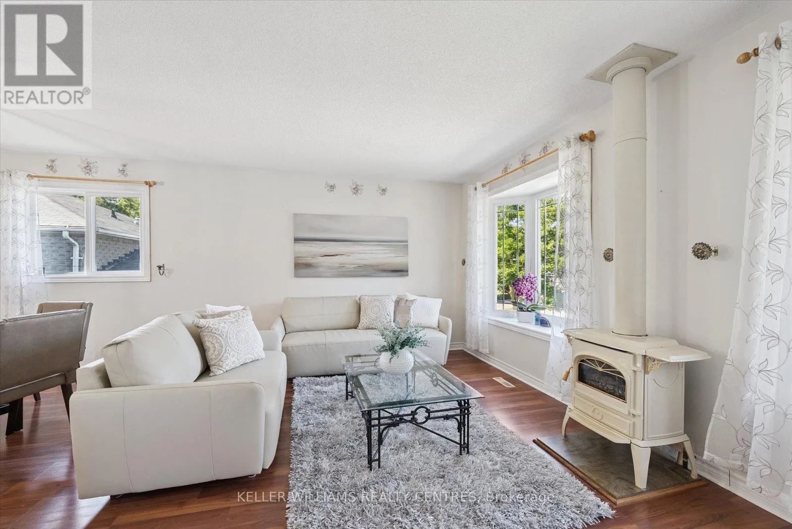 26 STONEHILL BOULEVARD