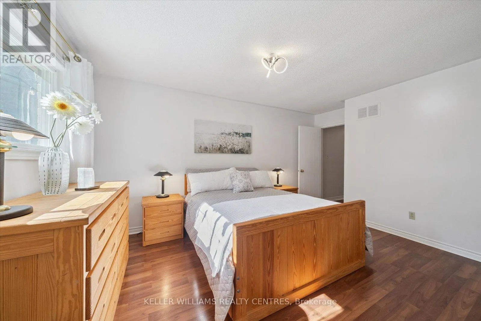 26 STONEHILL BOULEVARD