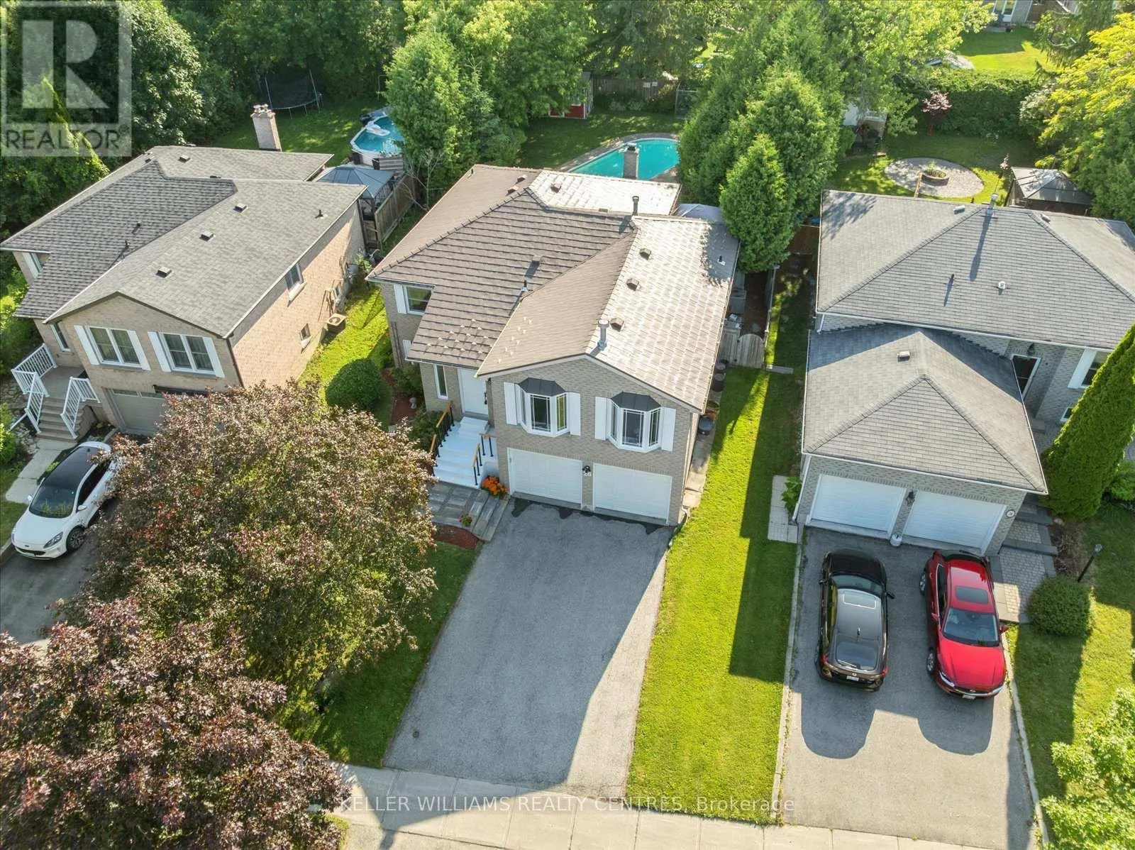 26 STONEHILL BOULEVARD
