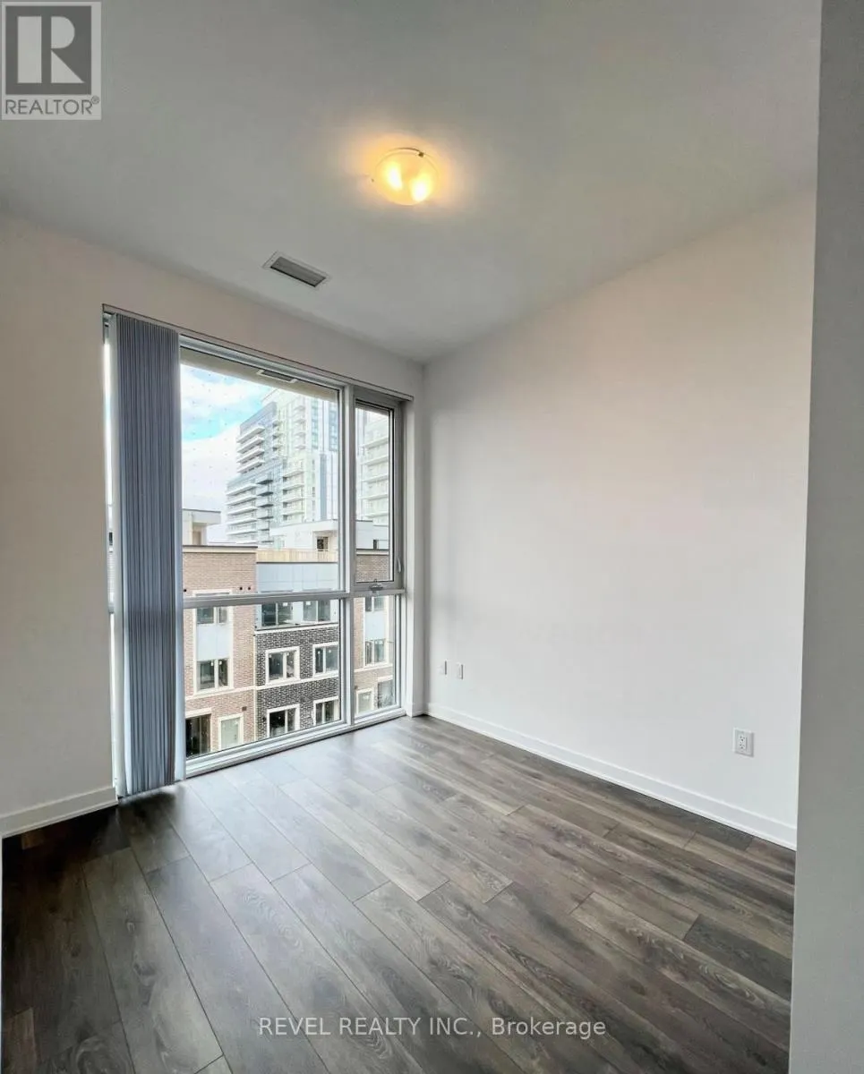 302 - 60 HONEYCRISP CRESCENT