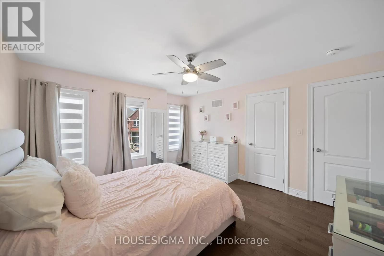 94 FOREST EDGE CRESCENT