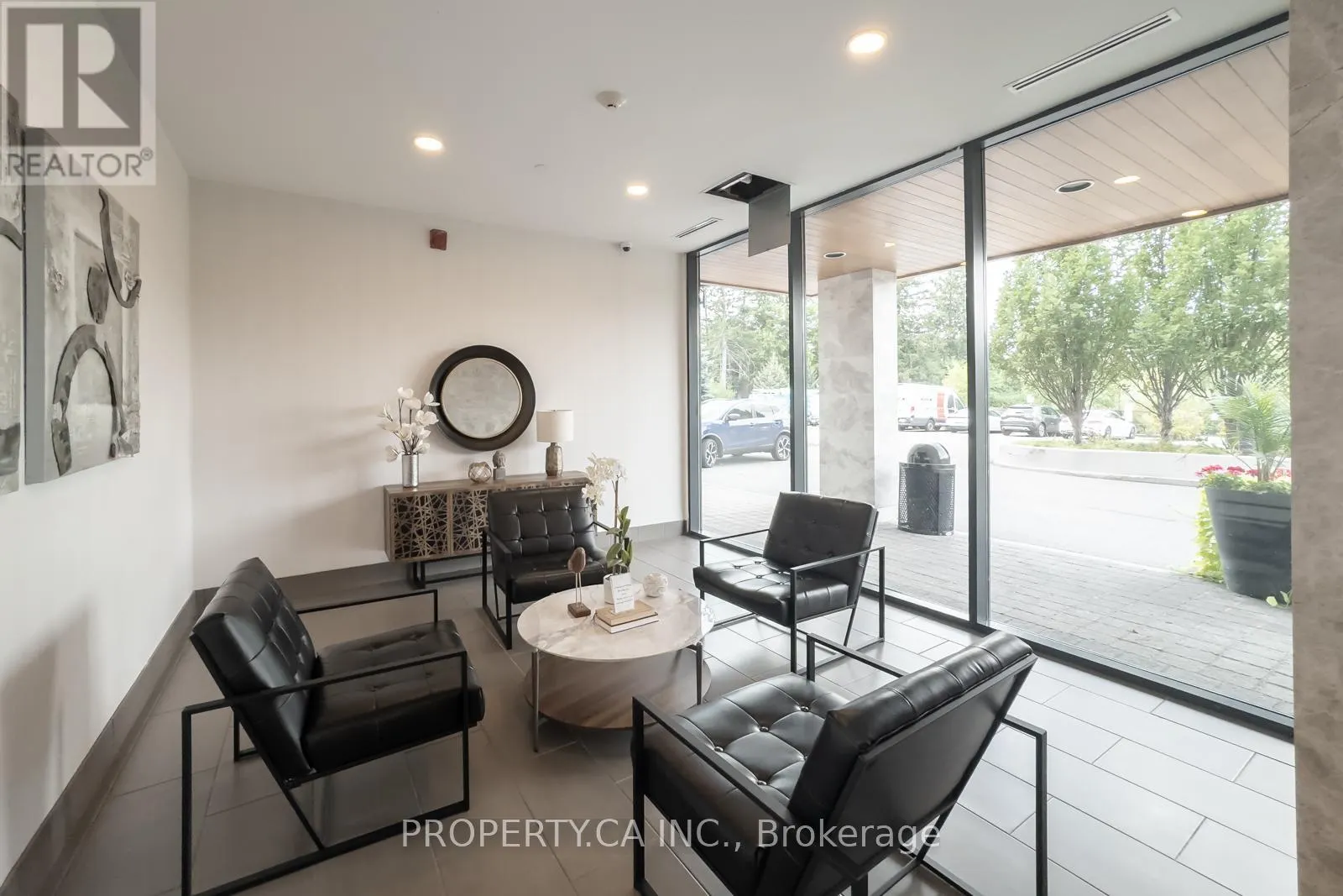 318 - 4700 HIGHWAY 7 ROAD
