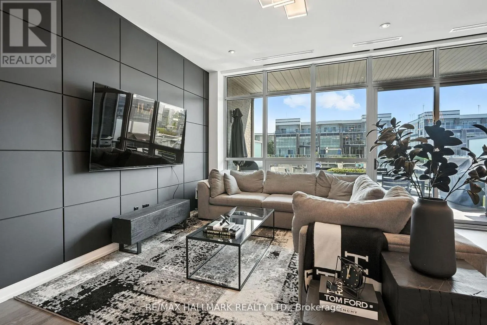 3658 FERRETTI COURT E