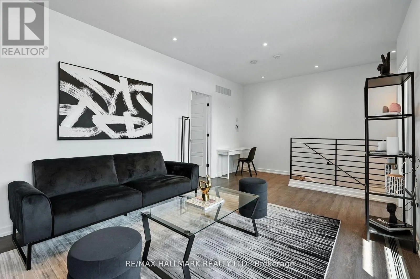 3658 FERRETTI COURT E