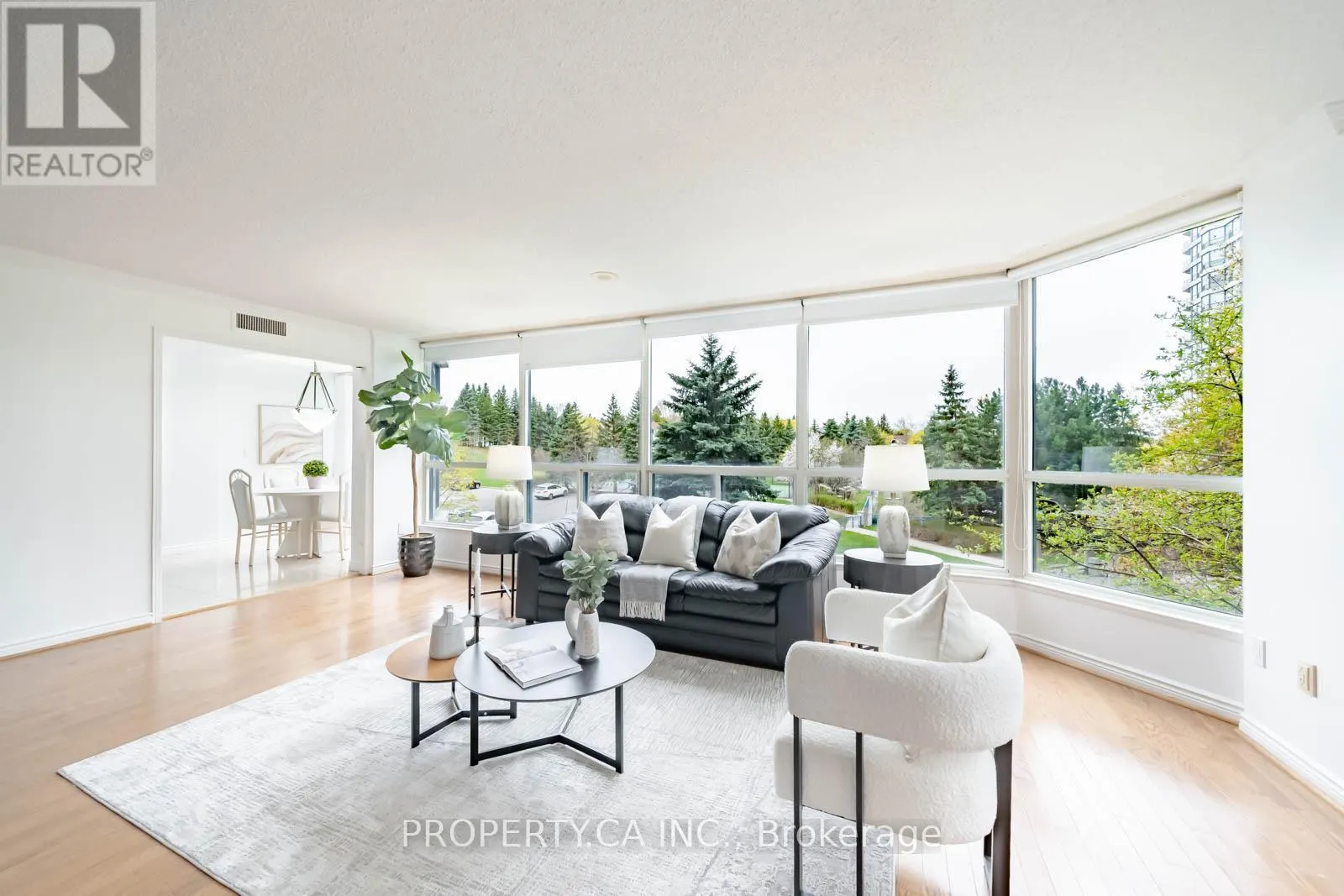 301 - 7300 YONGE STREET