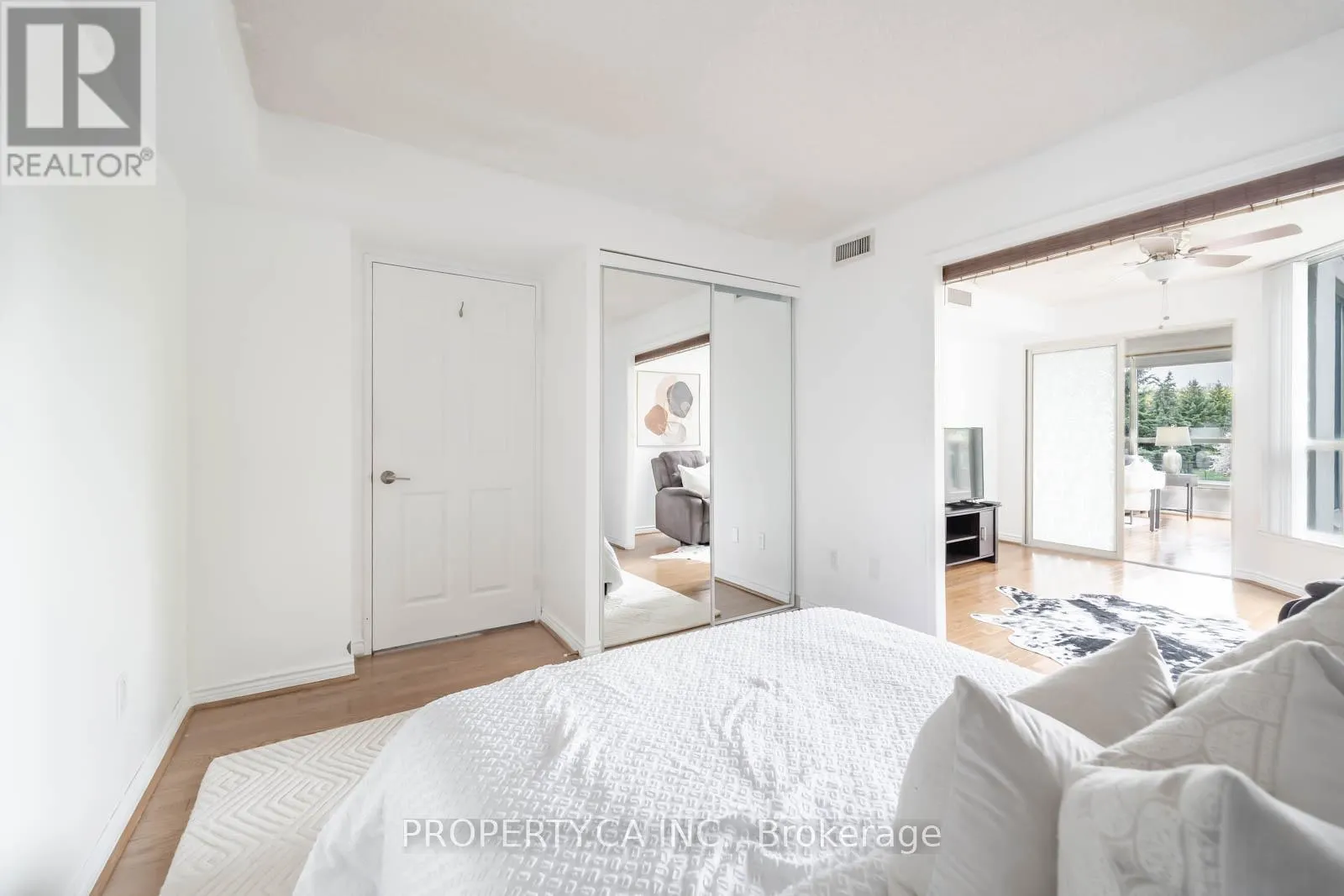 301 - 7300 YONGE STREET