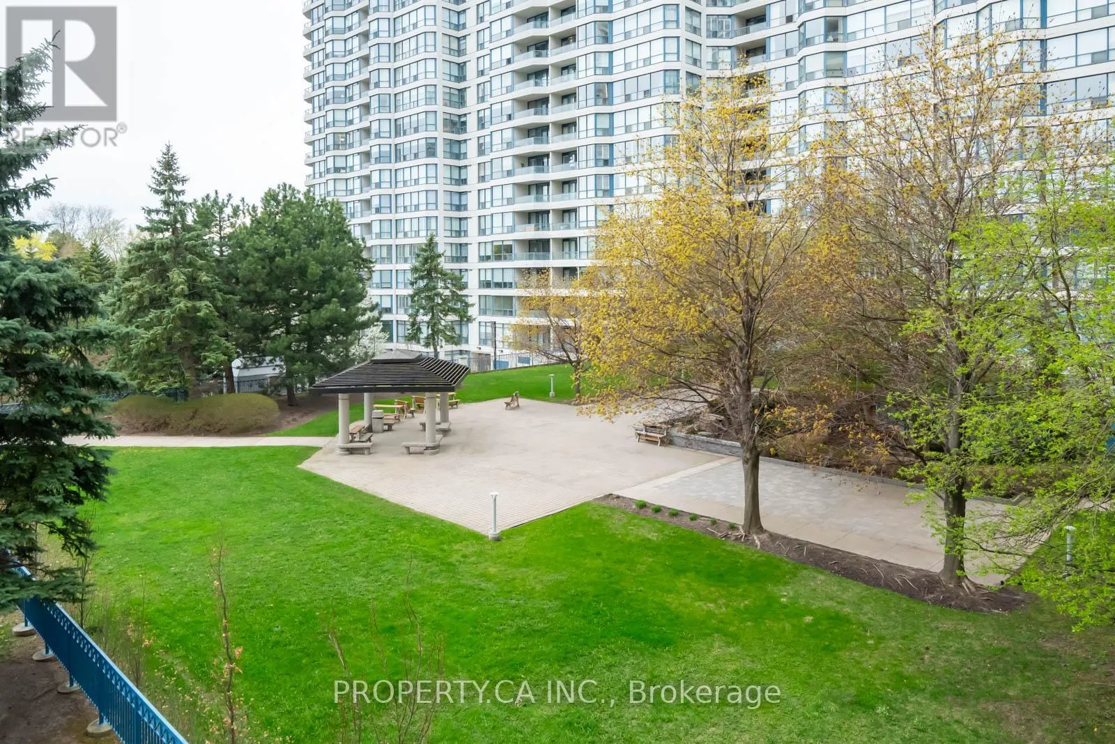 301 - 7300 YONGE STREET