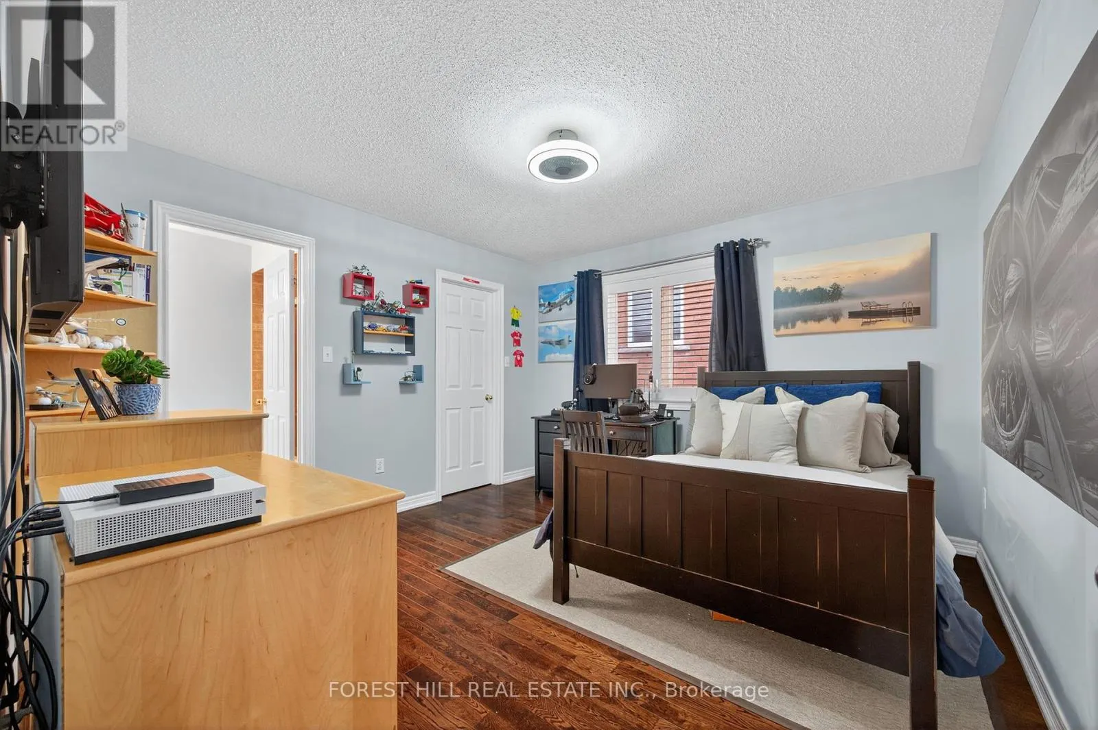271 AUTUMN HILL BOULEVARD