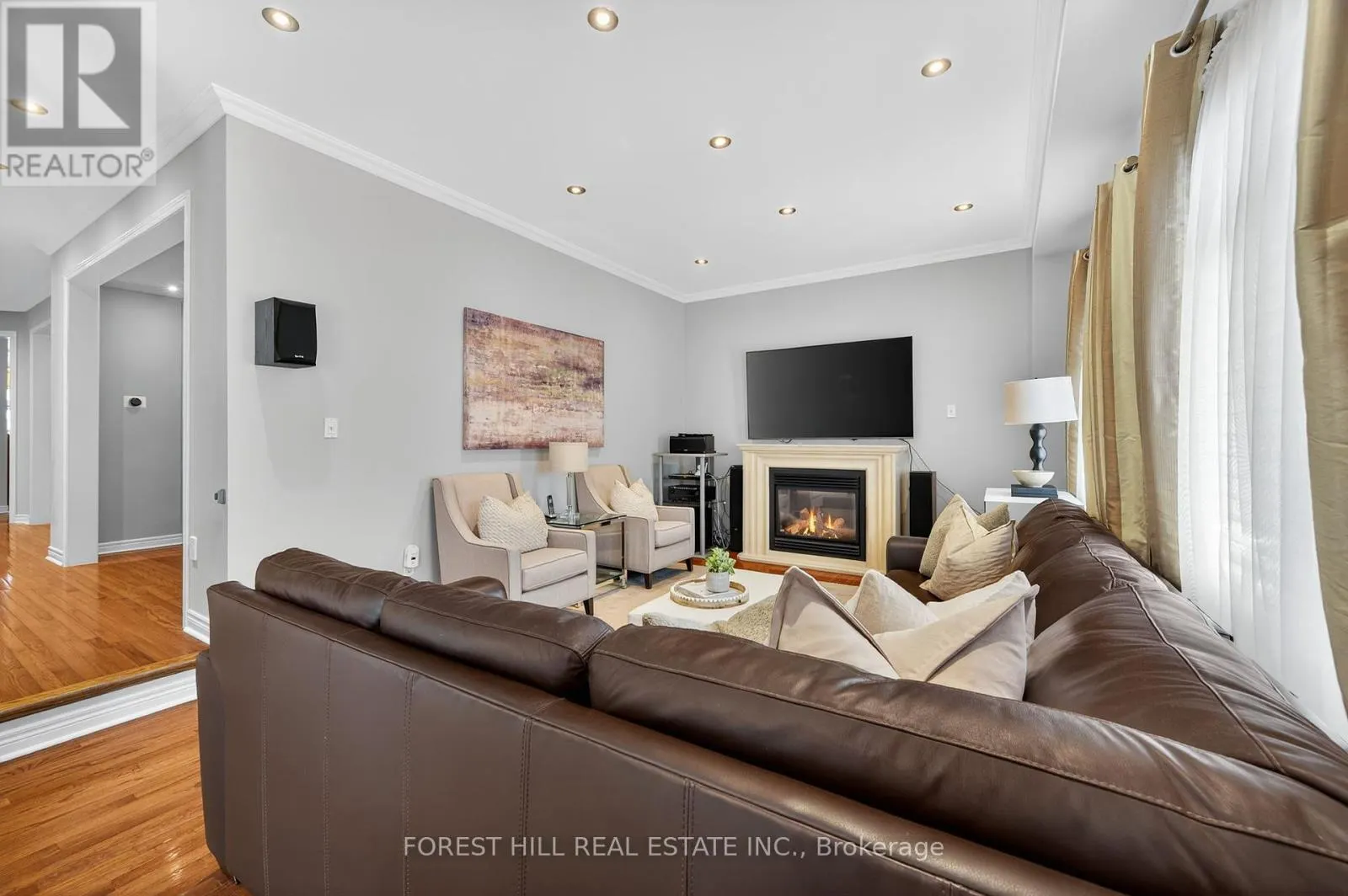 271 AUTUMN HILL BOULEVARD