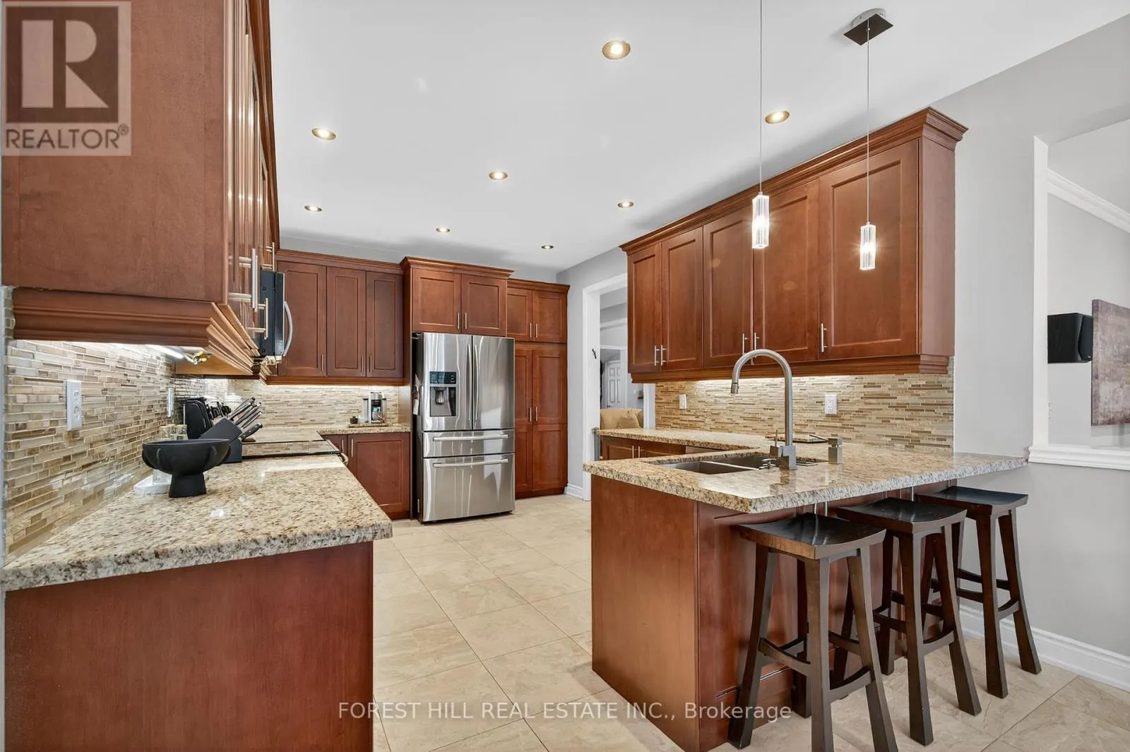 271 AUTUMN HILL BOULEVARD