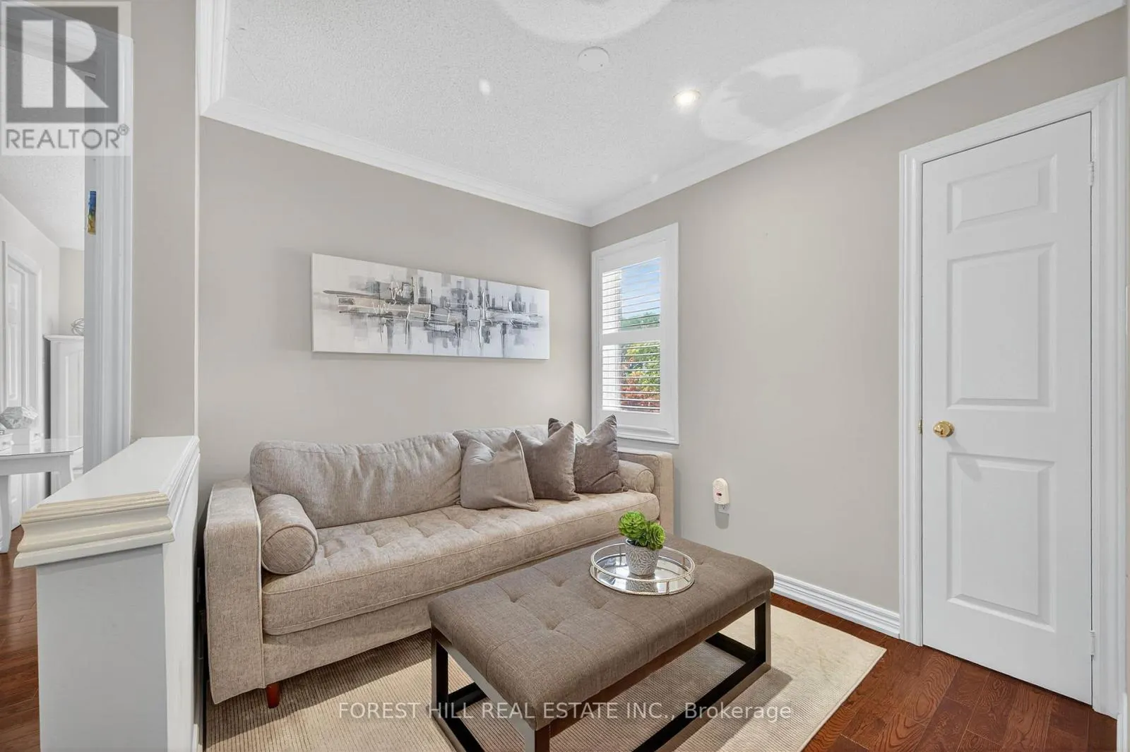 271 AUTUMN HILL BOULEVARD