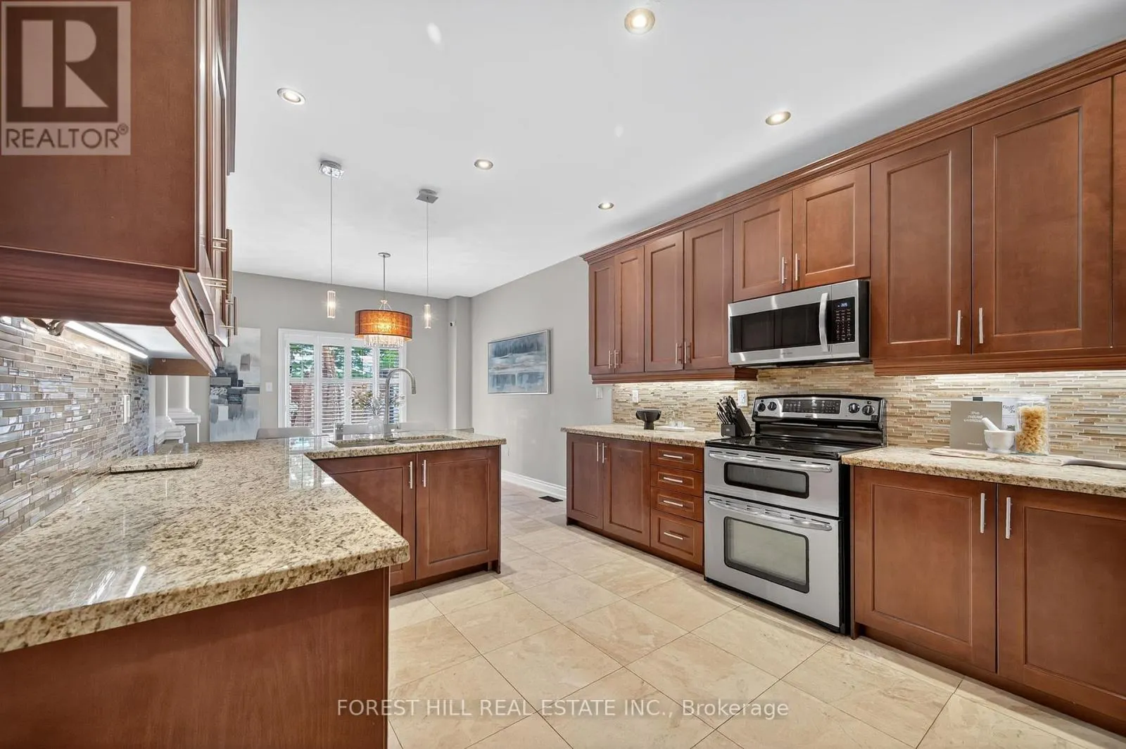 271 AUTUMN HILL BOULEVARD