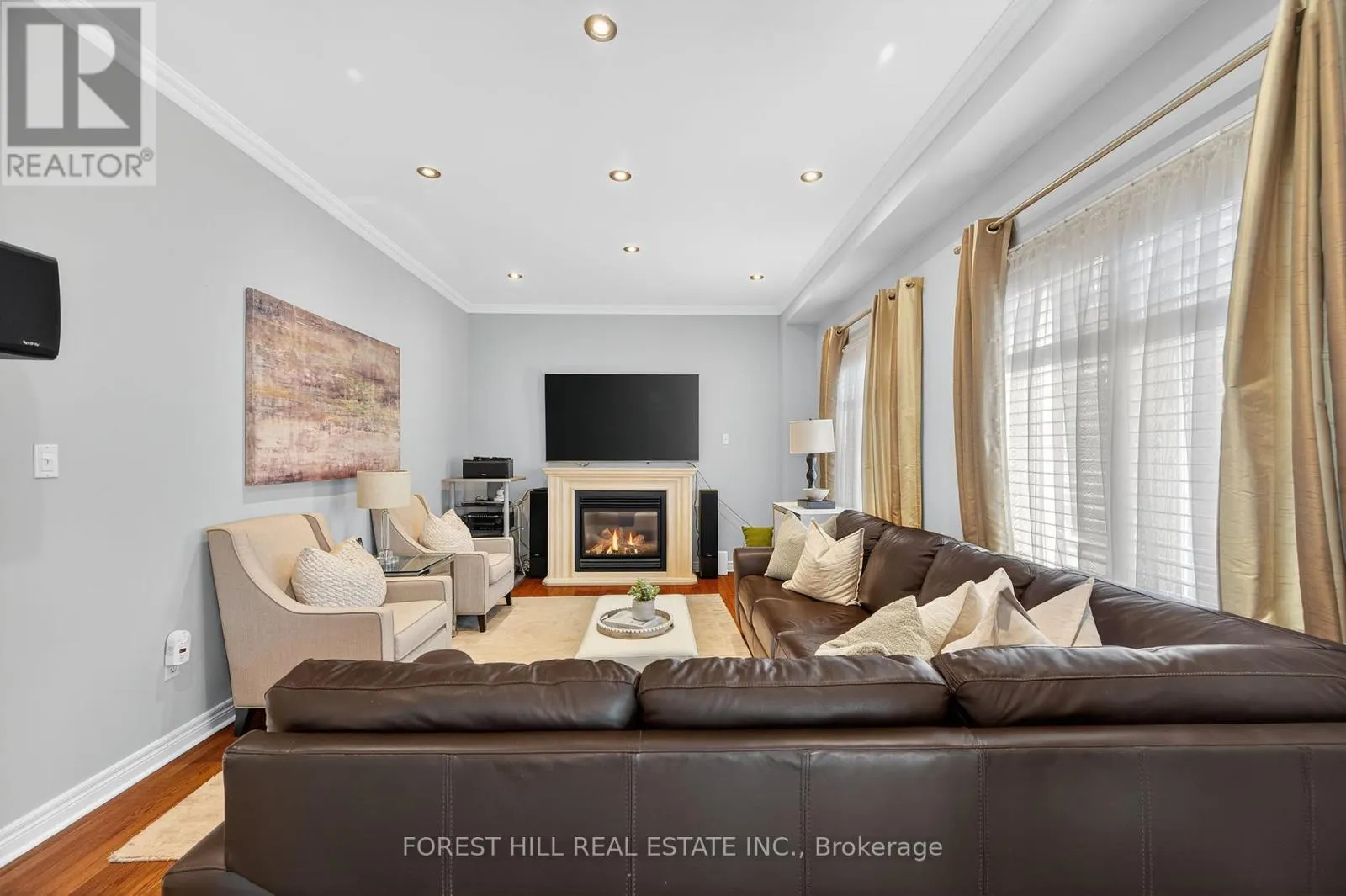 271 AUTUMN HILL BOULEVARD