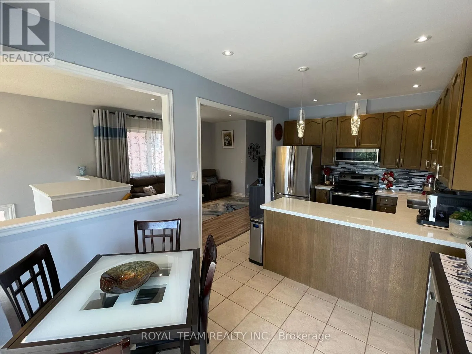 66 CANYON GATE CRESCENT