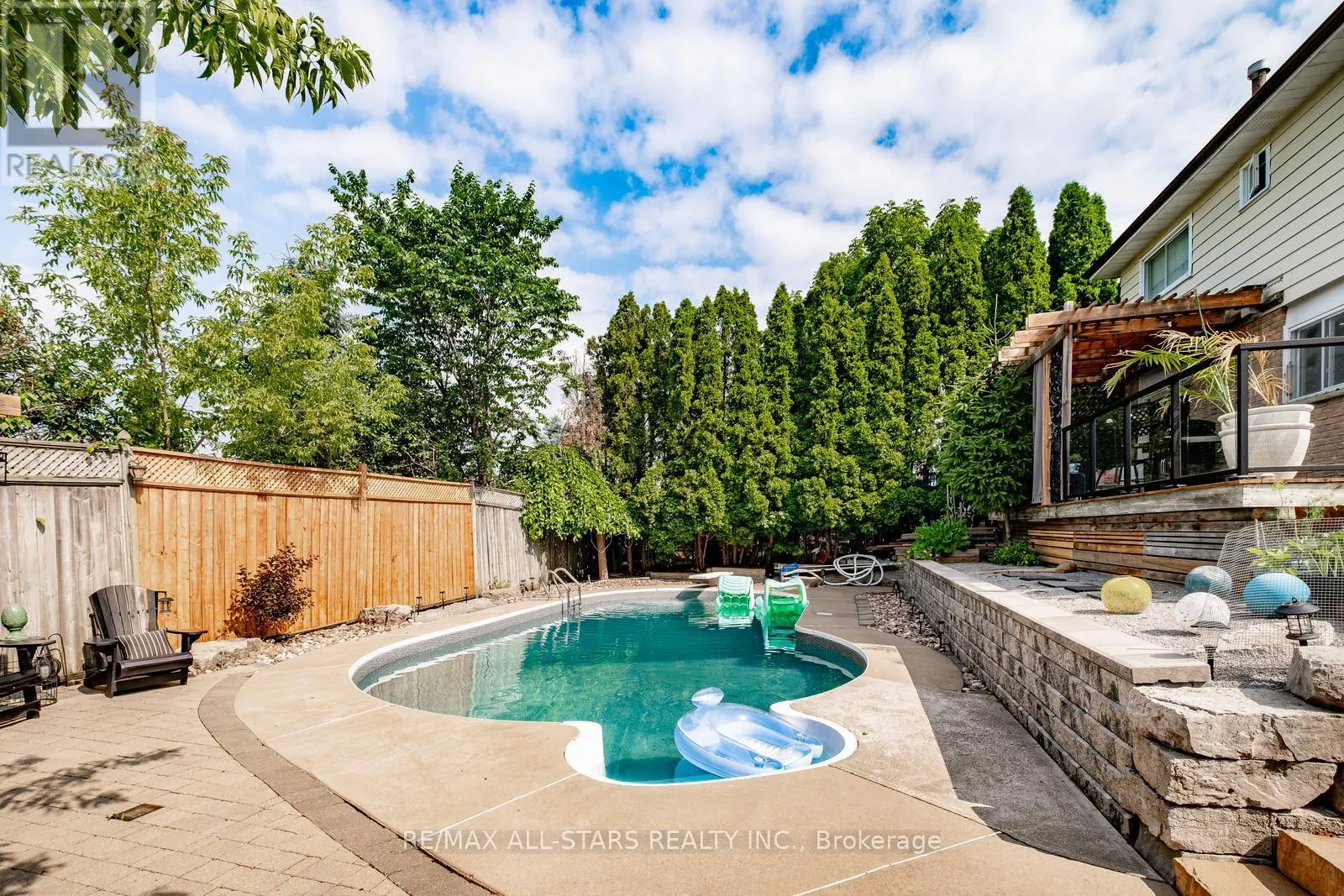 84 THICKETWOOD BOULEVARD